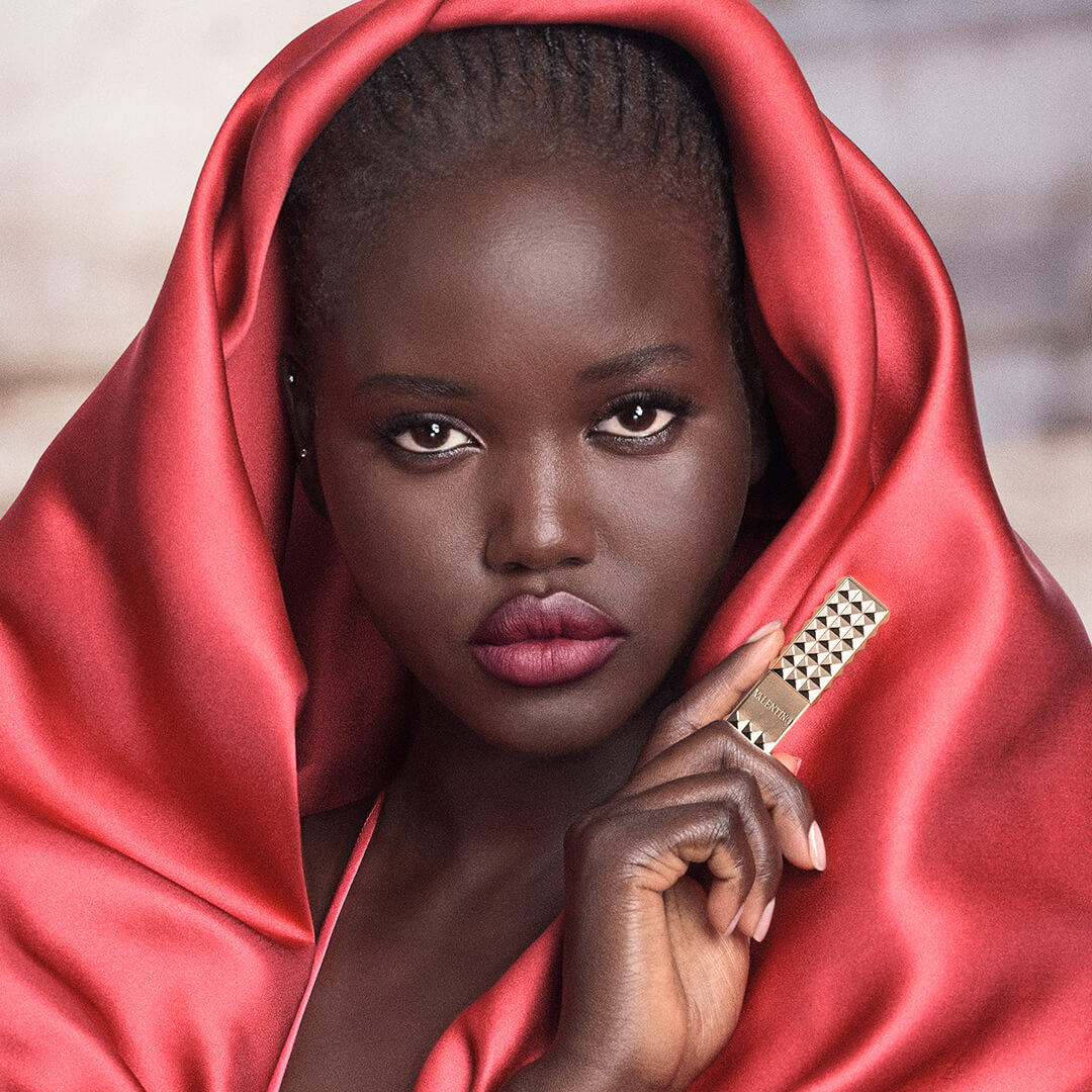 SPIKE LIPSTICK ON TOP OF THE WORLD